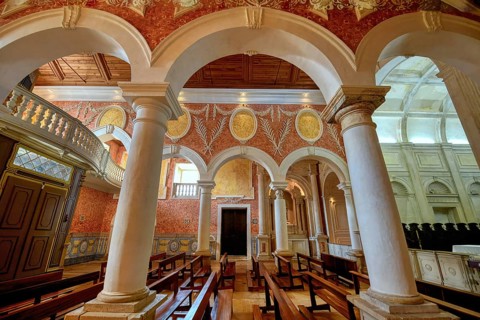 Santa Maria da Alcacova Church, Central Nave, Santarem, Ribatejo, Portugal