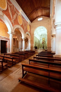 Santa Maria da Alcacova Church, Central Nave and choir, Santarem, Ribatejo, Portugal