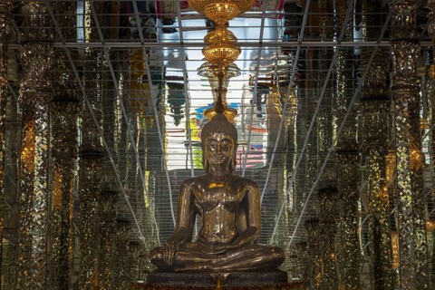 Silver Buddha statue, Bhumispara-mudra: Gautama Buddha at the moment of enlightenment, Wihan Kaeo
