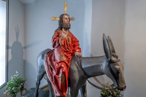 Palmesel from 1500, church museum of the parish church of St. Dreifaltigkeit, Kösslarn, Marktplatz