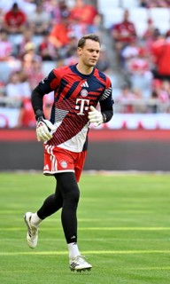 Goalkeeper Manuel Neuer, FC Bayern Munich (FCB) (01) Warming up, training, football, Telekom Cup,