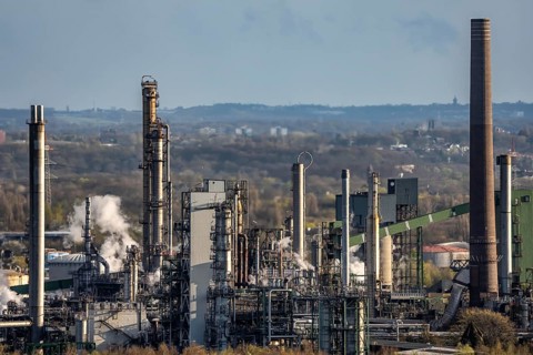 Ruhr Oel GmbH, BP Gelsenkirchen Refinery, in GE-Horst, production of products from mineral oil,