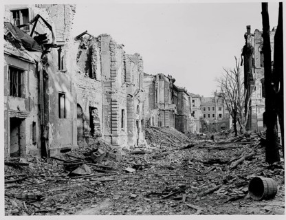 Munich, Technical University, ruins, rubble desert, end of war, National Socialism, World War II,