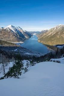 Scenic view of Lake Achensee and winter mountain scenery, Bärenkopf, Achensee, Tyrol, Austria