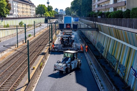 Rehabilitation of the A40 motorway between Mülheim-Winkhausen and Essen-Ost, the asphalt surface