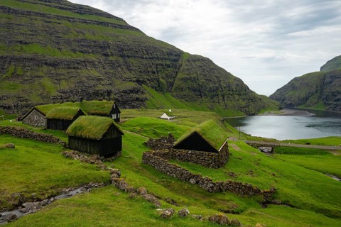 Traditional houses of Saksun, grass roof, Streymoy island, Faroe Islands, Denmark