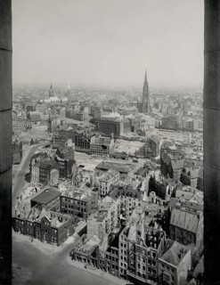 Hamburg, aerial view, of Michaelis church, ruins, end of war, World War II, National Socialism,
