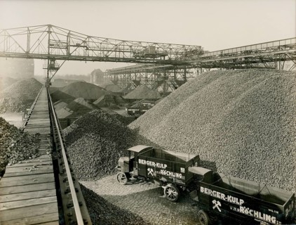 Berlin, Westhafen, Moabit, coal piles, coke, Berger-Kulp Röchling, Huttenstraße, wholesale, fuel,