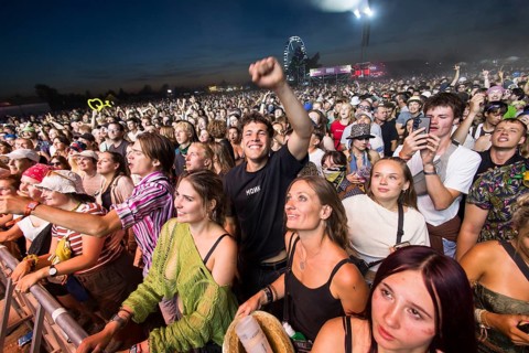Festival visitors celebrate with the band BHZ at the Highfield Festival on Friday, Störmthaler See,