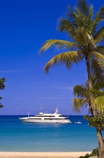 Yacht off Long Beach (Baie Longue), St Martin/Maarten