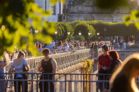 The 2026 solar eclipse in Dresden on Brühl's Terrace was watched by numerous onlookers, Dresden,