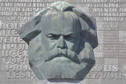 Karl Marx sculpture by Russian sculptor Lew Kerbel 1971, modern art, oversized head, XXL, landmark,