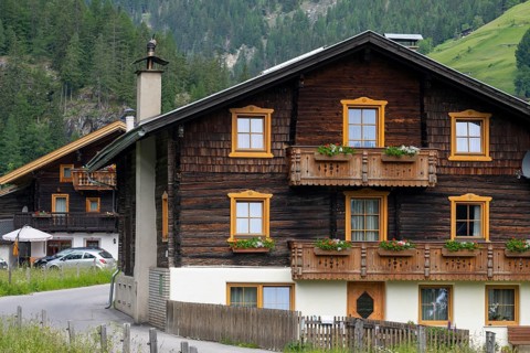 Village views in Winkl, Bauernhaus, Heiligenblut, Carinthia, Austria