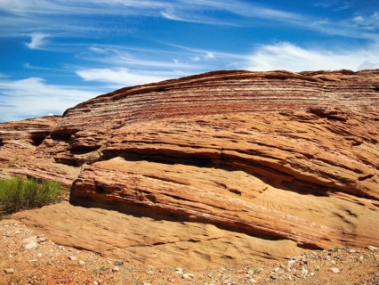 Reddish brown, layered sandstone formation, erosion, typical desert landscape, geology, Page,