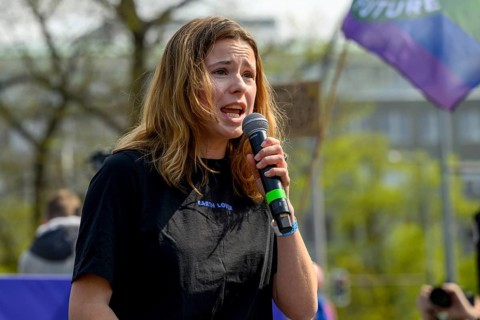 Luisa Neubauer speaks at the demonstration from the Renewable Energy Alliance with Fridays for