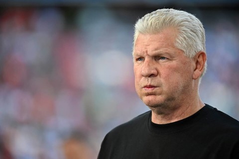 TV expert Stefan Effenberg, portrait, taking a deep breath, big cheeks, soccer, Telekom Cup,