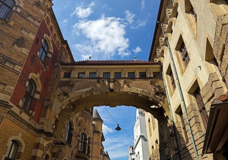 Bridge of Sighs, historic crossing over the Bay Road based on the Venetian model, Free Hanseatic