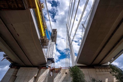 New construction of the second part of the Neuenkamp motorway bridge of the A40, across the Rhine