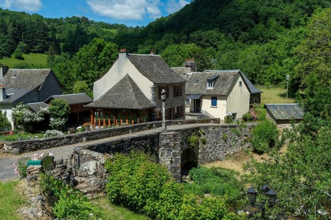 Saint Chely-d'Aubrac, Aubrac Regional Natural Park, pilgrims bridge, Way of St James, Aveyron