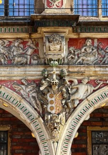 Gusset reliefs in the arcade arches at Bremen City Hall, important brick Gothic and Weser
