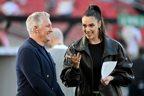 Bastian Schweinsteiger in interview, discussion with presenter reporter ARD Esther Sedlaczek,