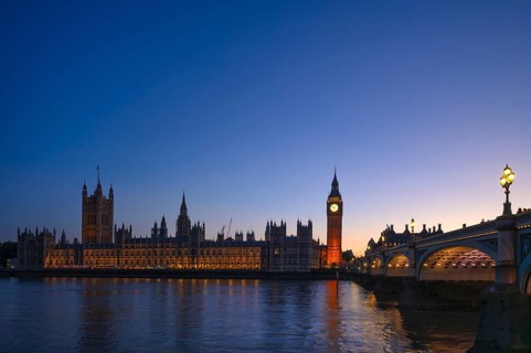 Night view, Thames, Westminster Bridge, Houses of Parliament, Elizabeth Tower, Tower with Bell Big
