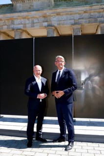 Kai Wegner (Governing Mayor of Berlin) and Wolfram Weimer (Federal Government Commissioner for