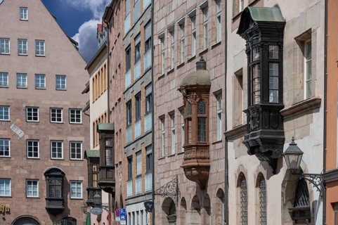 Historical choirs at residential buildings in the old town, Füll, Nuremberg, Middle Franconia,