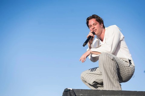 Frederik Rabe, singer of the band Giant Rooks at Highfield Festival on Friday, Störmthaler See, 14