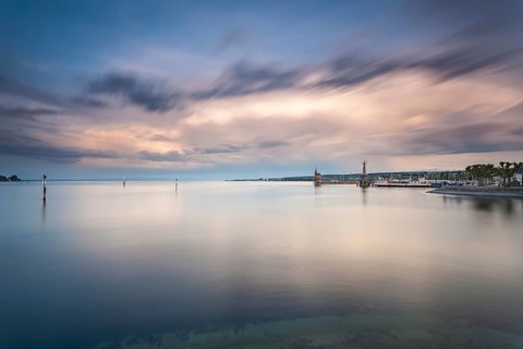 22.05.2022: Passenger ship Konstanz docked by the Imperia statue and historic gauge house under