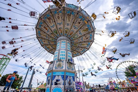 Chairoplane Königliche Wellenflug, Rheinkirmes in den Rheinwiesen in Düsseldorf-Oberkassel, North