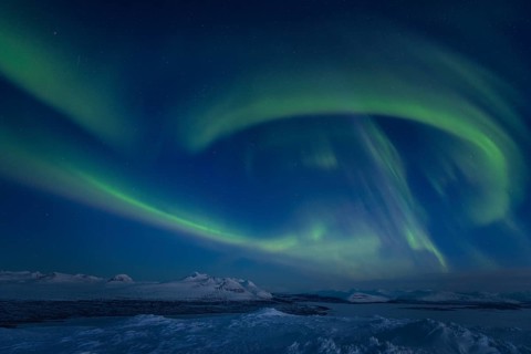 Northern Lights (Aurora borealis) over Lake Akkajaure and the Akkamassif, Stora Sjöfallet National