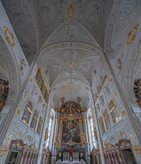 Altar of the Court Church of Our Lady, a late Renaissance building built 1607 to 1608, Karlsplatz,