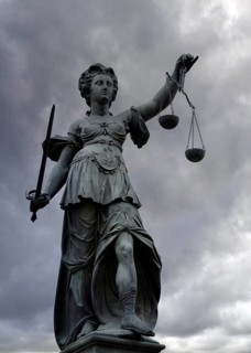 Justice, goddess of justice, Frankfurt am Main, symbol of law, Roman fountain, marketplace, justice