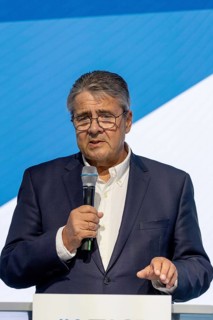 Sigmar Gabriel, Chairman of the Atlantik-Brücke and former Vice-Chancellor, at the SACEUR
