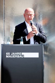 Kai Wegner (Governing Mayor of Berlin) speaks at the press conference marking the 65th anniversary