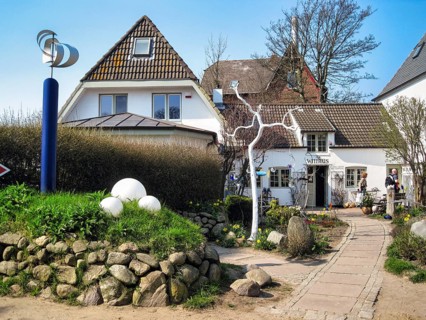 Witthues, well-known boutique for crafts and pottery with typical Frisian architecture and artistic