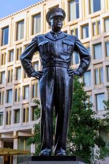 Robert Dean's Statue of Supreme Allied Commander, World War Two, Dwight D Eisenhower in Grosvenor