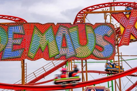 Wilde Maus Achterbahn XXL, Rheinkirmes in den Rheinwiesen in Düsseldorf-Oberkassel, North