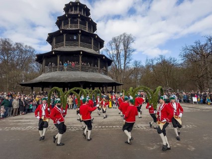 Schaeffler dance in 2026 in the English Garden, behind the Chinese Tower. The event takes place