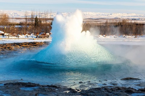 Strokkur, Gysir erupting, snow, winter, Haukadalur Valley, Golden Circle, Iceland, Scandinavia