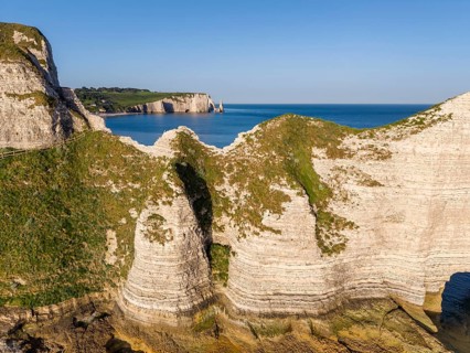 Aerial view of the Falaise d'Amont rock formation, Porte d'Aval rock formation, Étretat, Alabaster