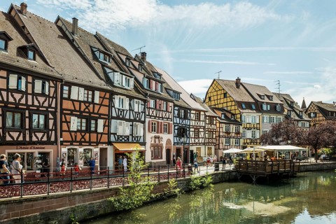 Picturesque colourful half-timbered houses, La Petite Venise, Colmar, Alsace, Bas-Rhin, France