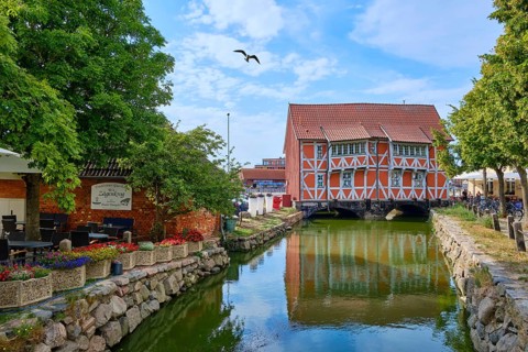 So-called Gewölbe, a heritage-protected half-timbered house over the Mühlenbach in the historic old