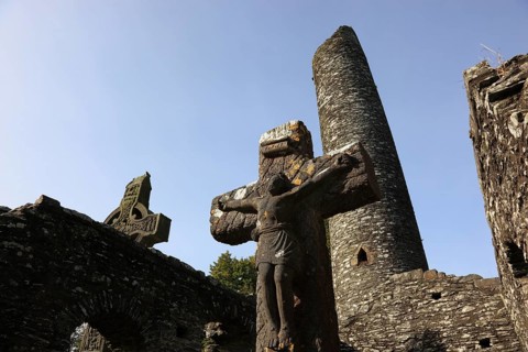 Round Tower, High Cross of Muiredach, Mainistir Bhuithe, Monasterboice, a monastery ruin of the