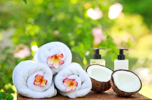 Africa, Seychelles, tropical spa, towels, coconut, La Digue lotion oil, Indian Ocean, Seychelles