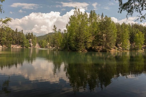 Adršpašské pond, lakeshore with trees and rocks on a sunny day, Dolní Adršpach, 549 57 Adersbach,
