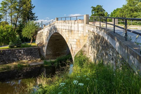 Historic arched bridge over the Mandau in Hainewalde, Upper Lusatia, Saxony, Germany