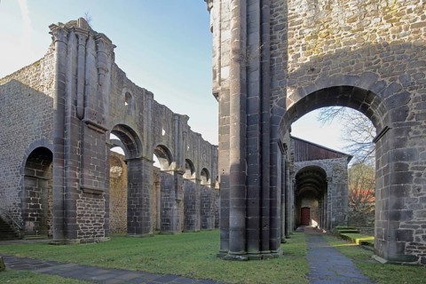 Abbey ruins with archway, former Cistercian abbey, church ruins, Arnsberg Abbey, Arnsburg Abbey,