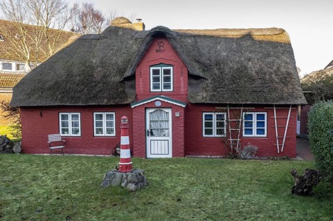 Thatched-roof house, Amrum, Schleswig-Holstein, Germany